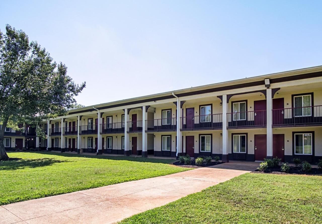 Red Roof Inn & Suites Greenwood, Sc Exterior photo